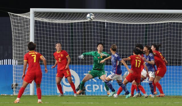 马德兴：女足已落伍十年以上 只谈精神无翻身机会