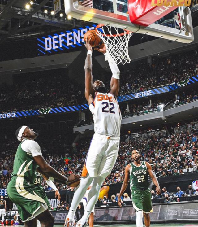 开云体育登录-布帅抱怨罚球太少获回报 G3输球蒙蒂火速表达不满